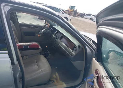 2003 Lincoln Town Car Cartier from USA, damaged, VIN 1LNHM83W53Y672143